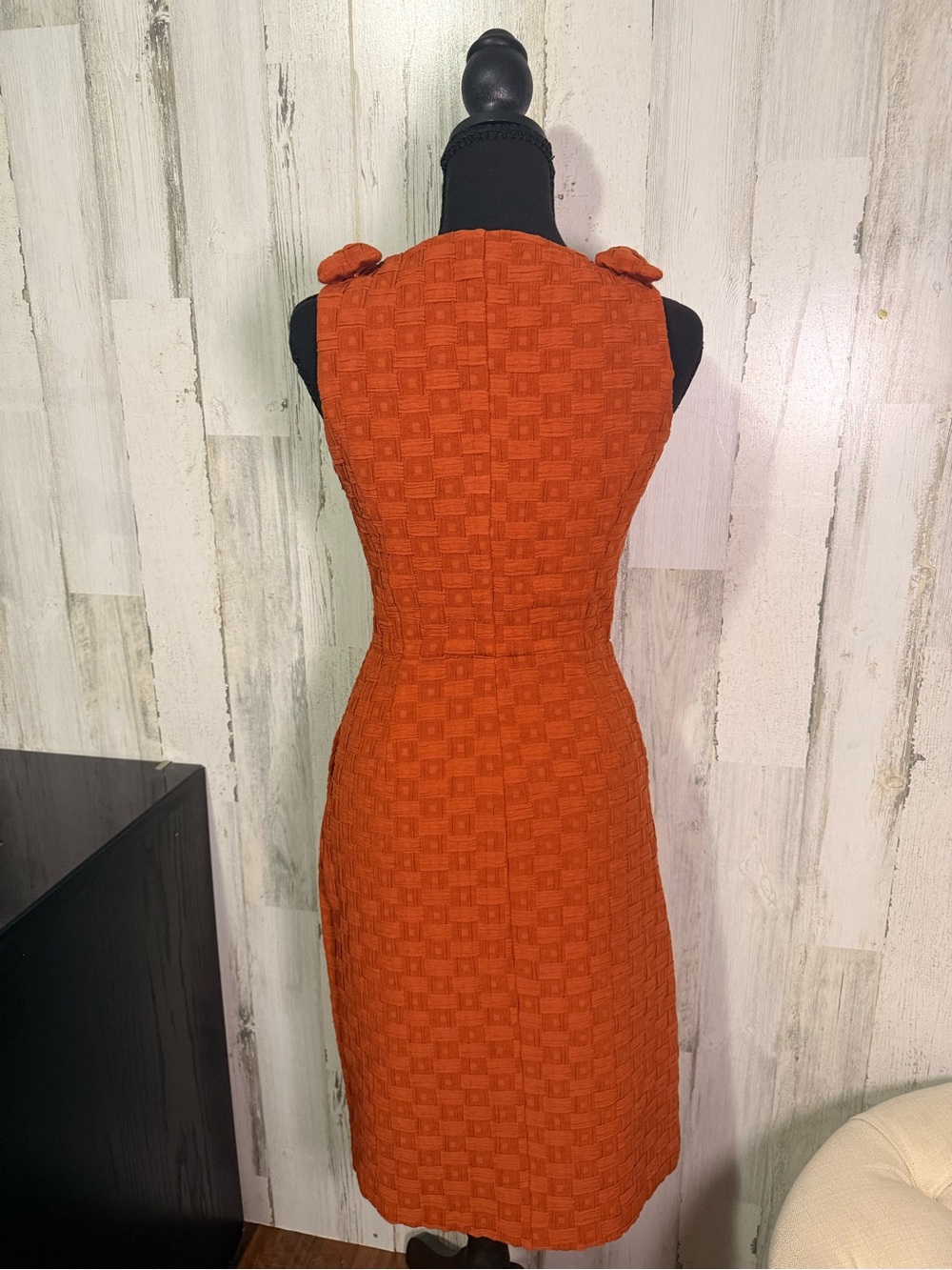 Stunning textured sheath Burnt Orange dress by Tabitha Anthropologie size 0 - Picture 10 of 13